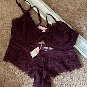 NWT PINK Unlined/Underwire Bra/Panty Set 32D/small